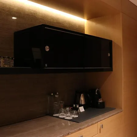 Grand Cosmopolitan Hotel-2